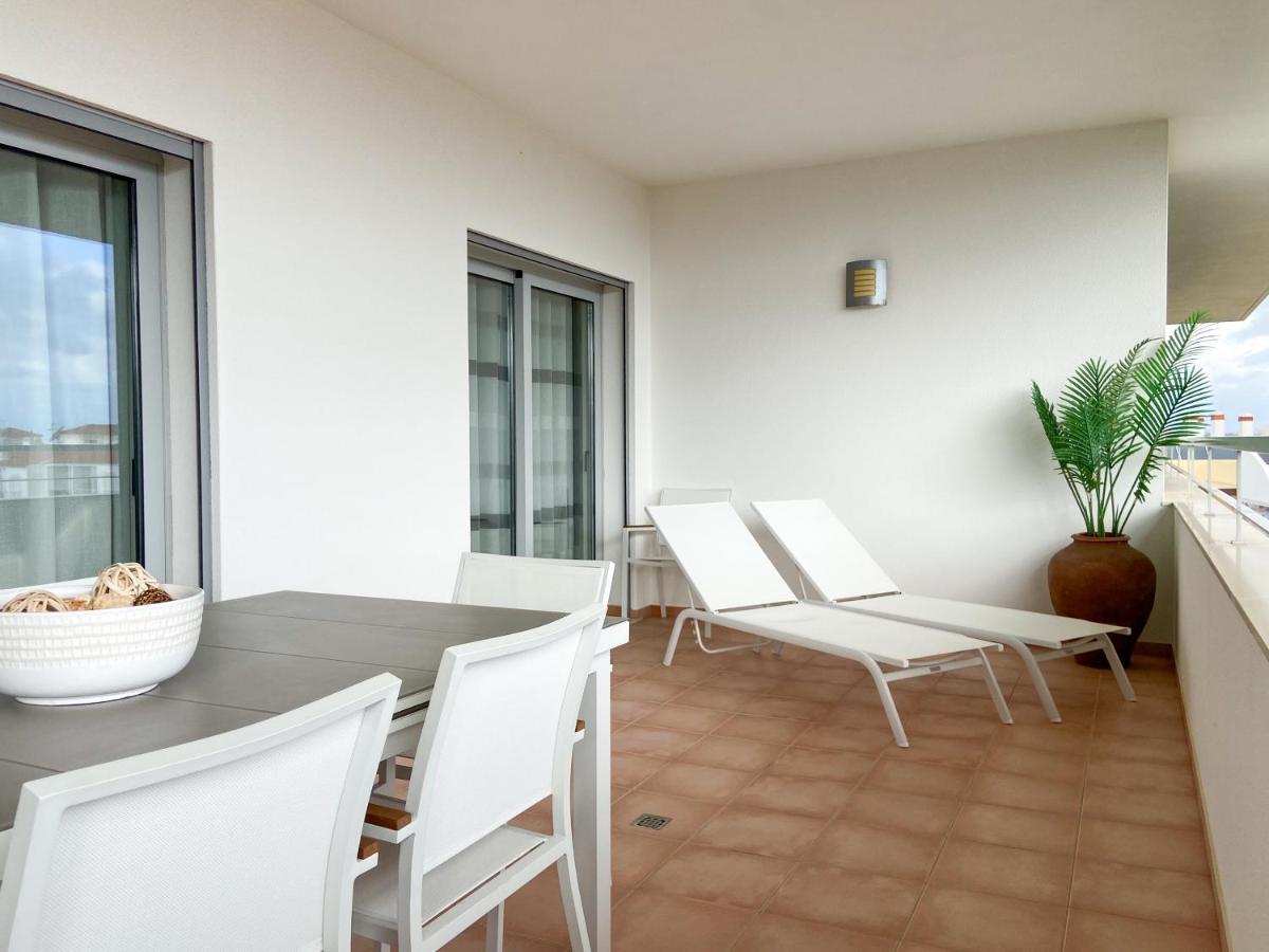 Luxury With Swimming Pool #1903 Apartment Lagos