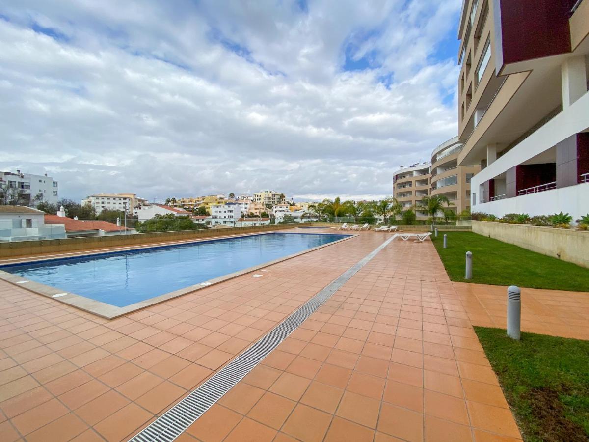 Luxury With Swimming Pool #1903 * Lagos