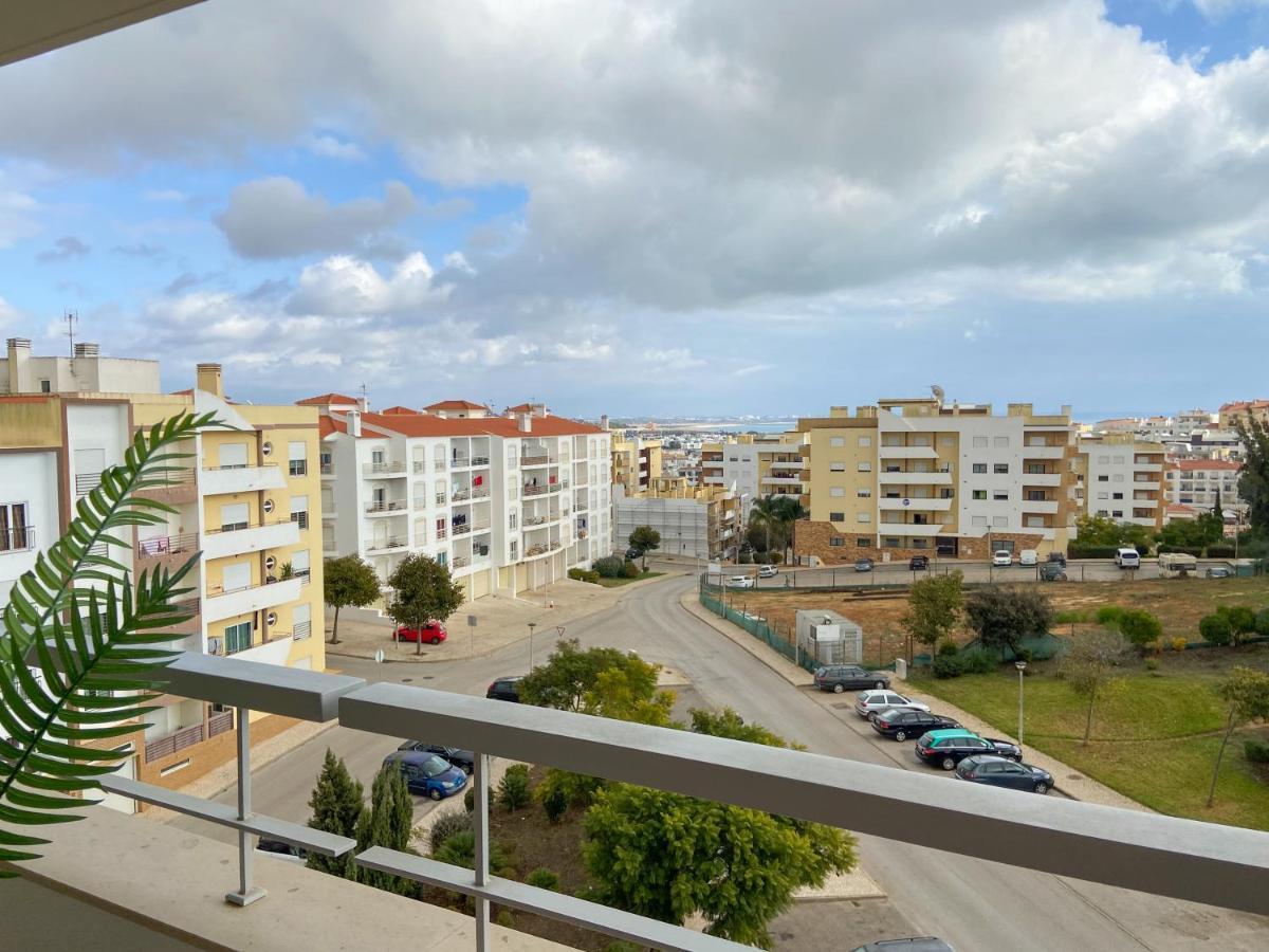 Luxury With Swimming Pool #1903 Apartamento